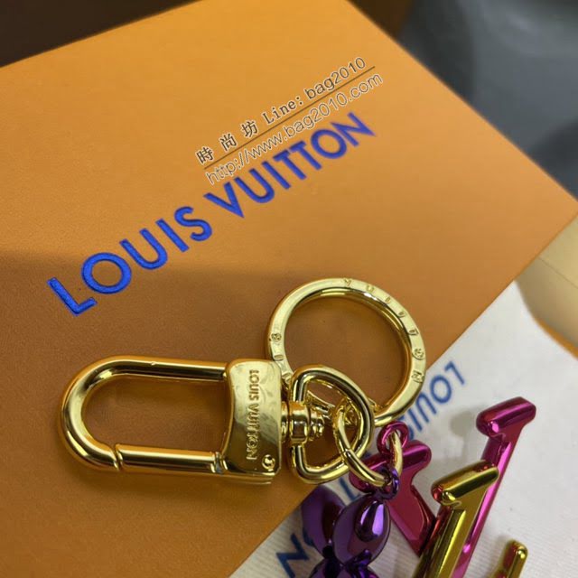 LOUIS VUITTON專櫃新款包包 路易威登New Wave字母包飾 LV字母拼色鑰匙扣 M68449  ydh4048